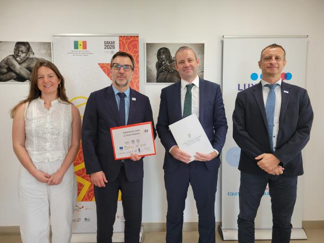 personnes avec la signature