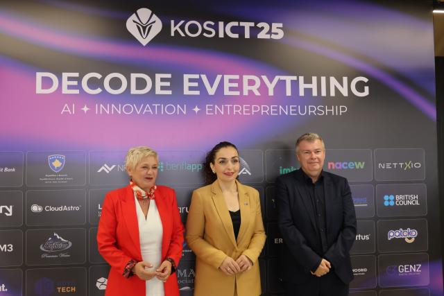 Ambassador Dietz posing with the President Osmani at KosICT