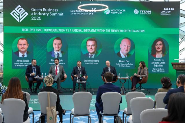 Panelists discussing topics of the Kosovo Green Business summit