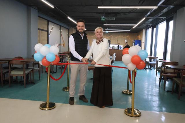 Ribbon cutting ceremony
