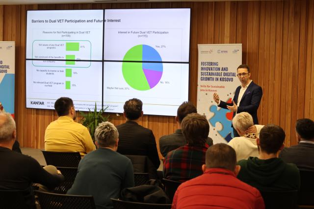 Presenting findings of the barometer 