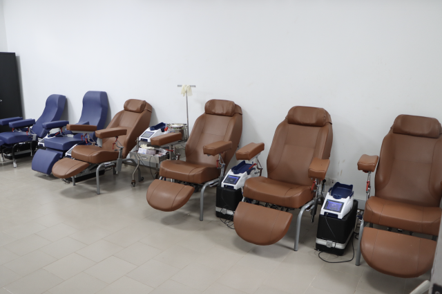 Fauteuils pour prélèvement des poches de sang