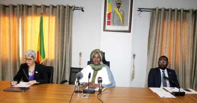 Madame la ministre lors du lancement de la session
