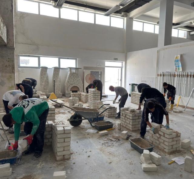 Students during Dual VET assessment bricklaying