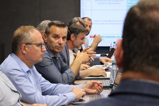 Official speaking at the Cybersecurity Strategy Workshop 